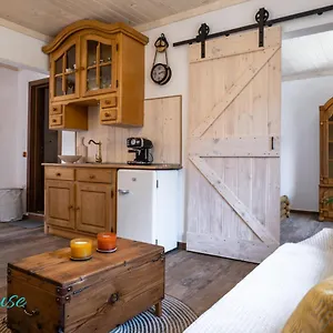 https://our-house.sozopol-hotels.com