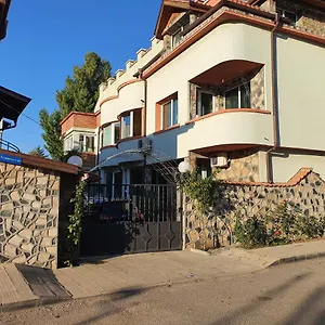 Apartment Апартамент За Гости 